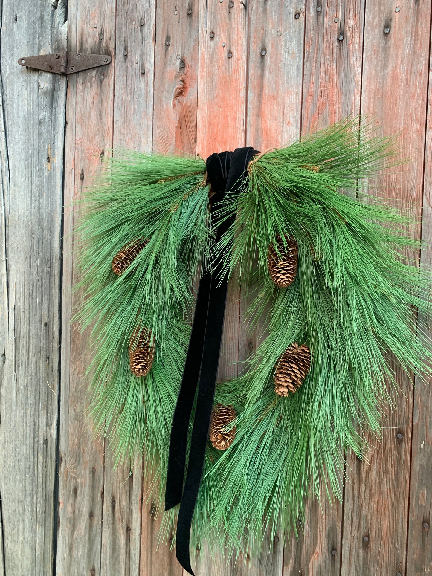 Long Needle Pine Winter Wreath