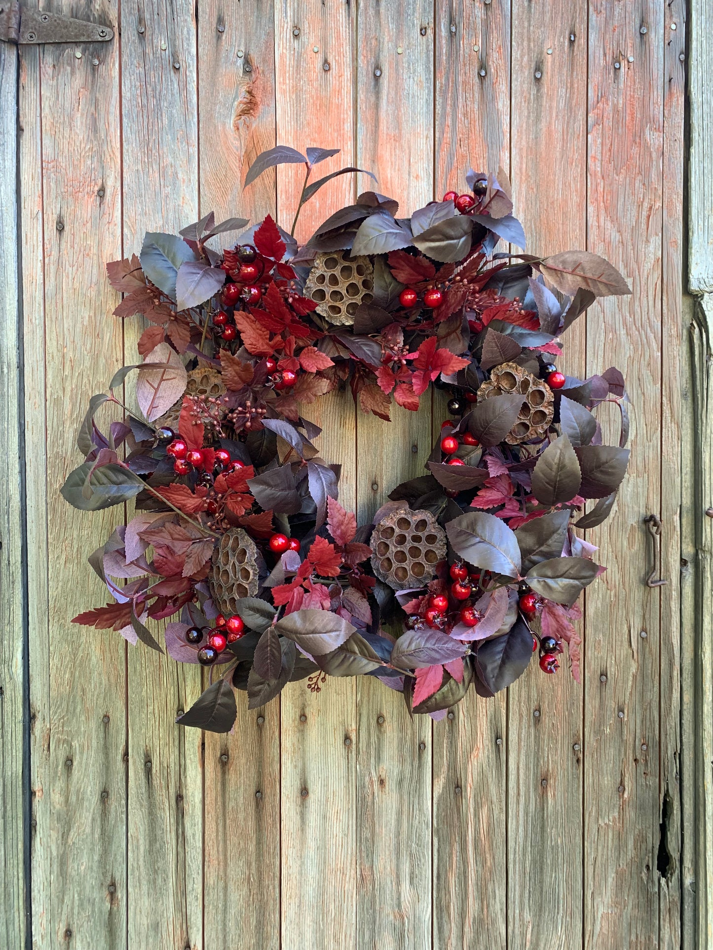 Black Plum and Cimicifuga Leaf Wreath